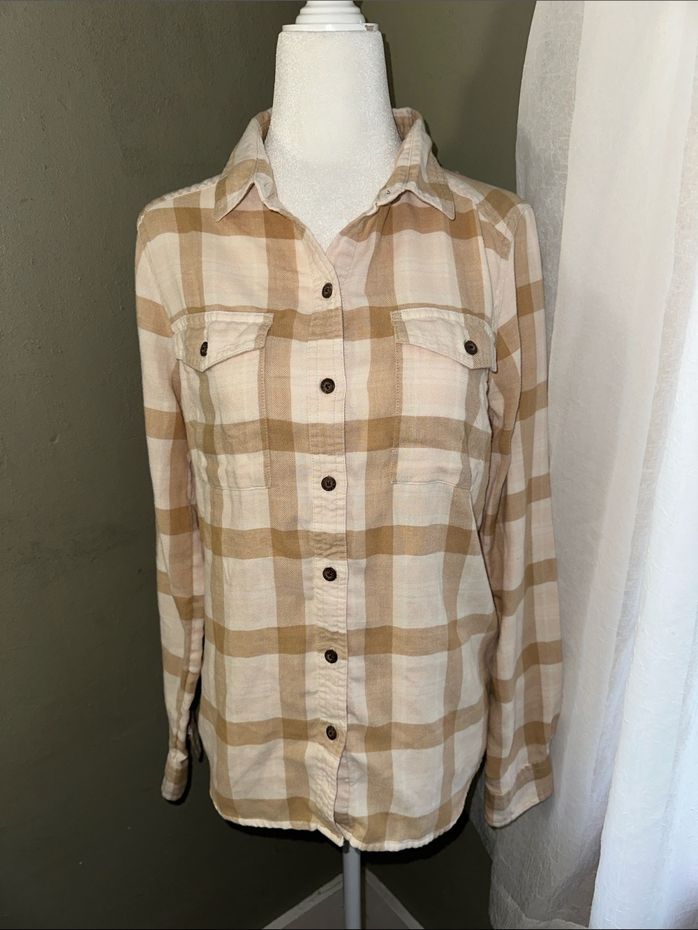 Toad&Co Beige and Cream Plaid Button-Down Shirt